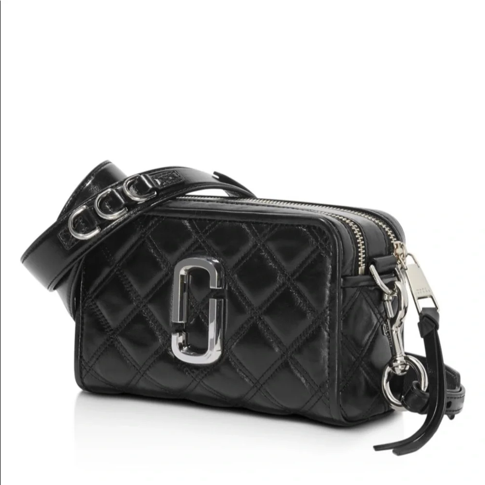 Marc Jacobs The SoftShot 21 Quilted XBODY. Used, Wear. Black/Silver.
